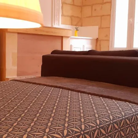 Апартаменты Hotes De Emilion Сент-Эмильон