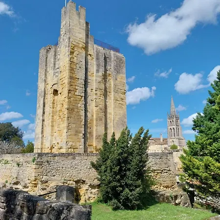 Hotes De Emilion Сент-Эмильон