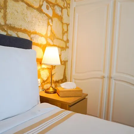 Hotes De Emilion *