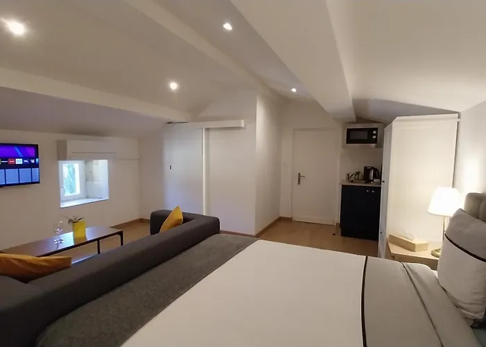 Hotes De Emilion * Saint-Émilion